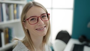 Dental implants and braces - Can you get braces with dental implants?