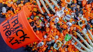 How to Celebrate Halloween with Braces